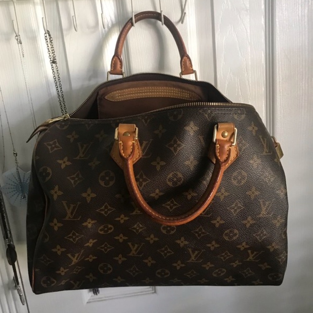Authentic LV speedy35